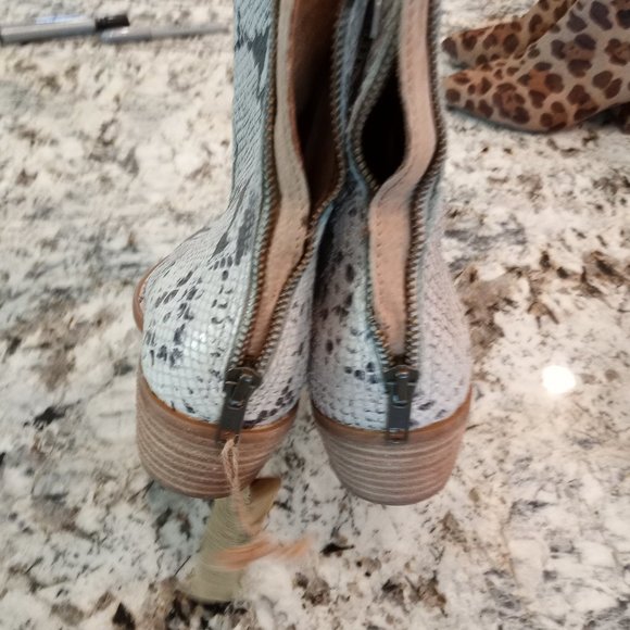 Born Wynd Snake Print Leather Ankle Western Bootie - Picture 7 of 8